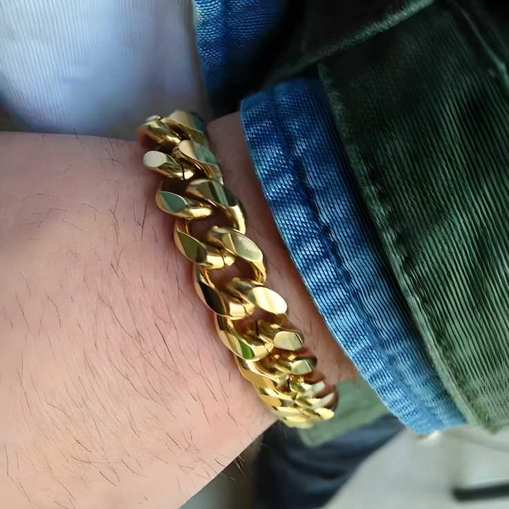 UNBROKEN 9K GOLD CUBAN BRACELET