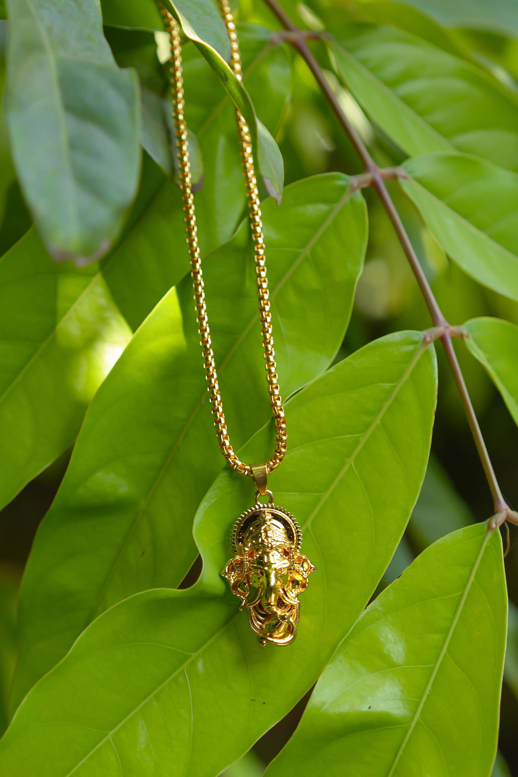 UNBROKEN Vighnaharta Ganesha Pendant
