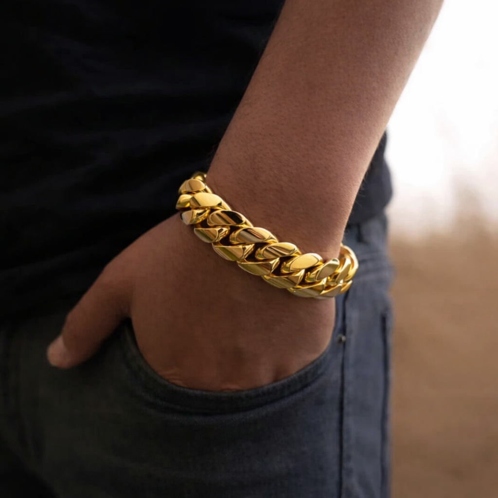 UNBROKEN 9K GOLD CUBAN BRACELET